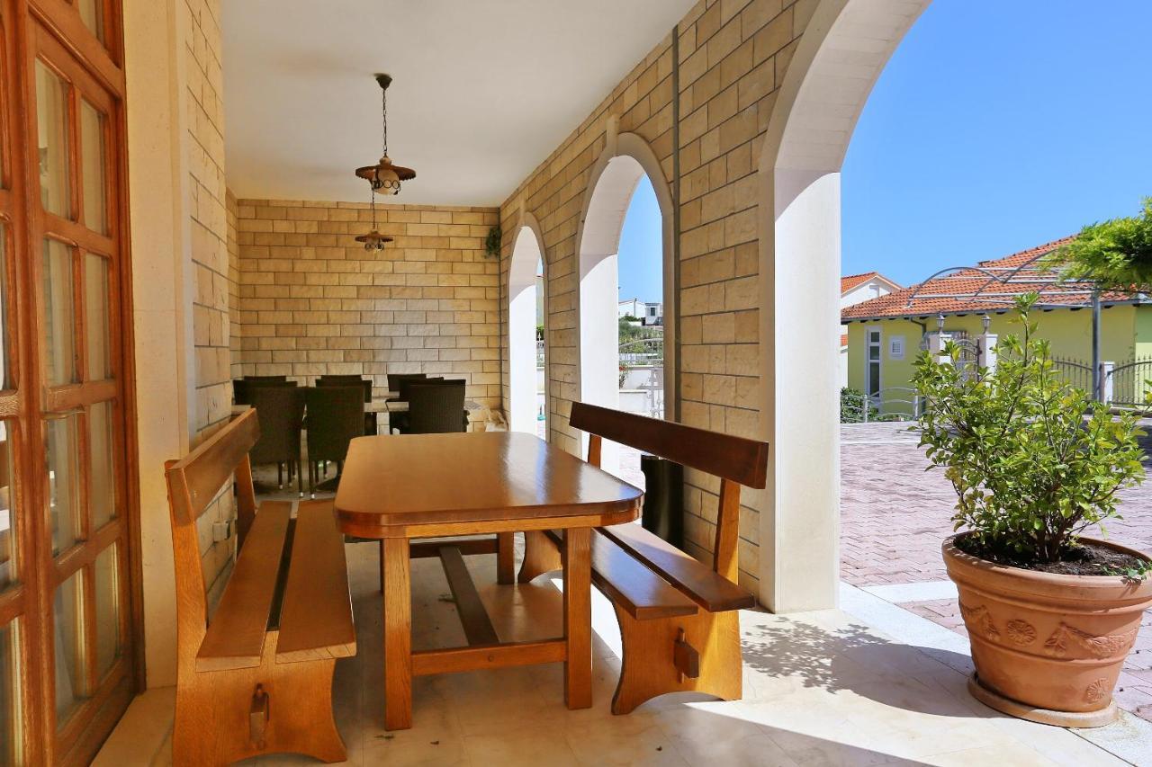 Apartments And Rooms With Parking Space Duce, Omis - 10303 Exteriér fotografie