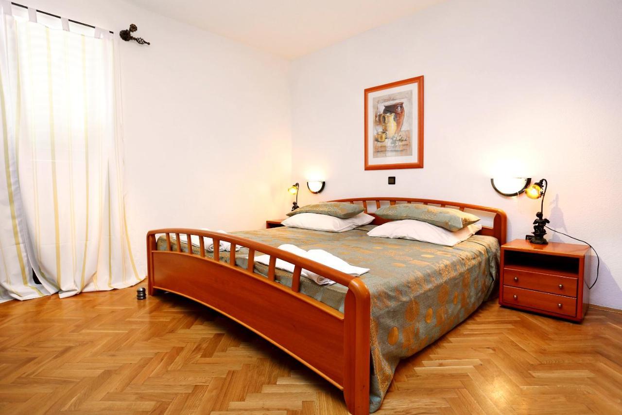 Apartments And Rooms With Parking Space Duce, Omis - 10303 Exteriér fotografie