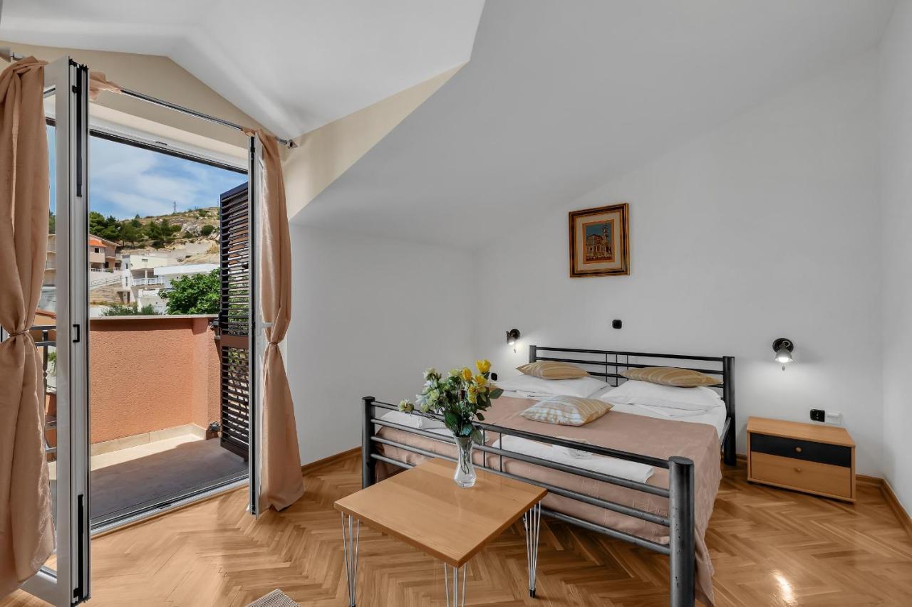 Apartments And Rooms With Parking Space Duce, Omis - 10303 Exteriér fotografie