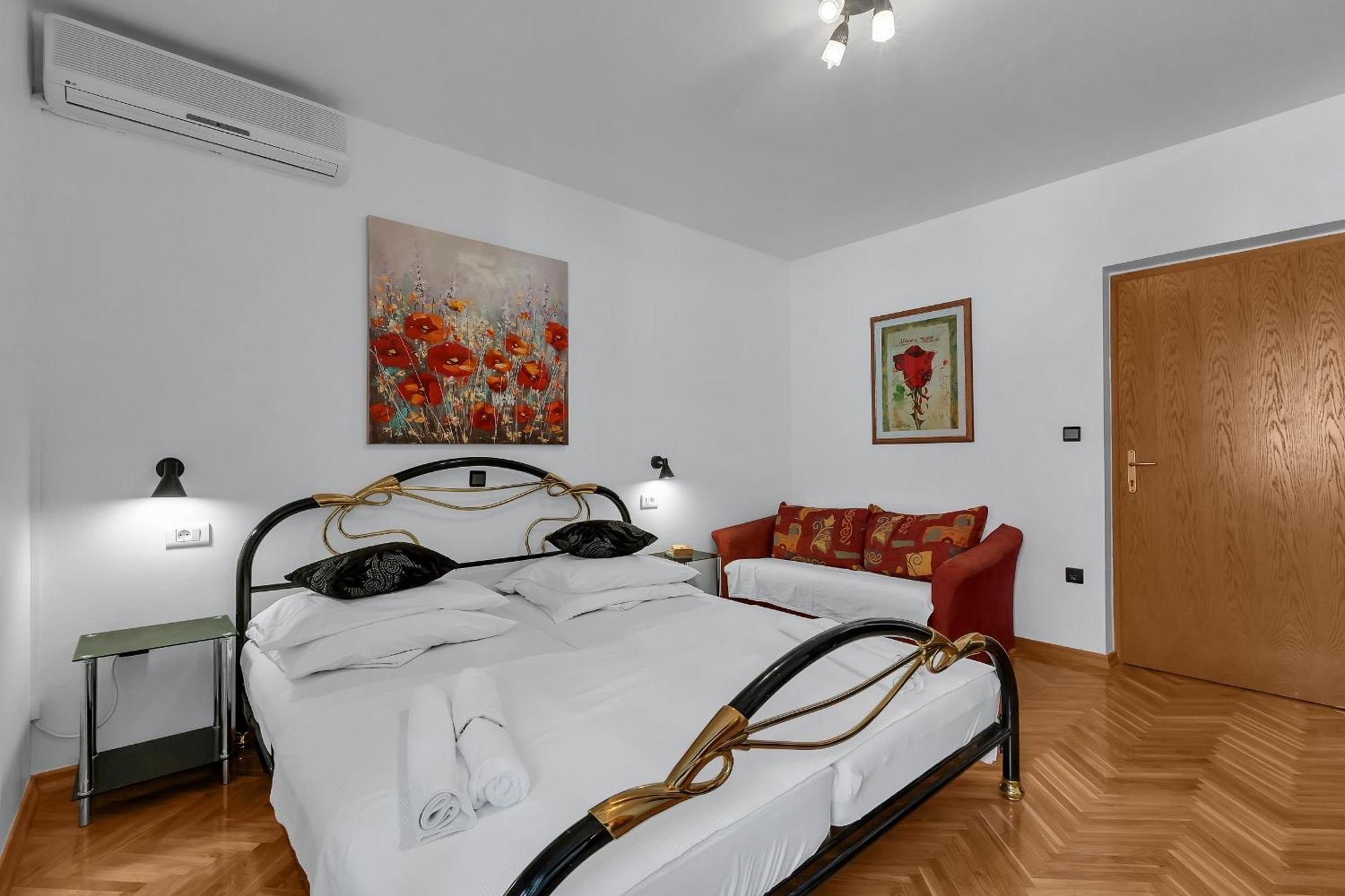 Apartments And Rooms With Parking Space Duce, Omis - 10303 Pokoj fotografie