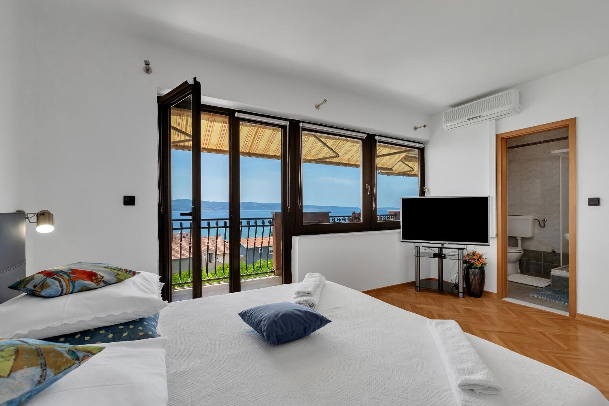 Apartments And Rooms With Parking Space Duce, Omis - 10303 Pokoj fotografie