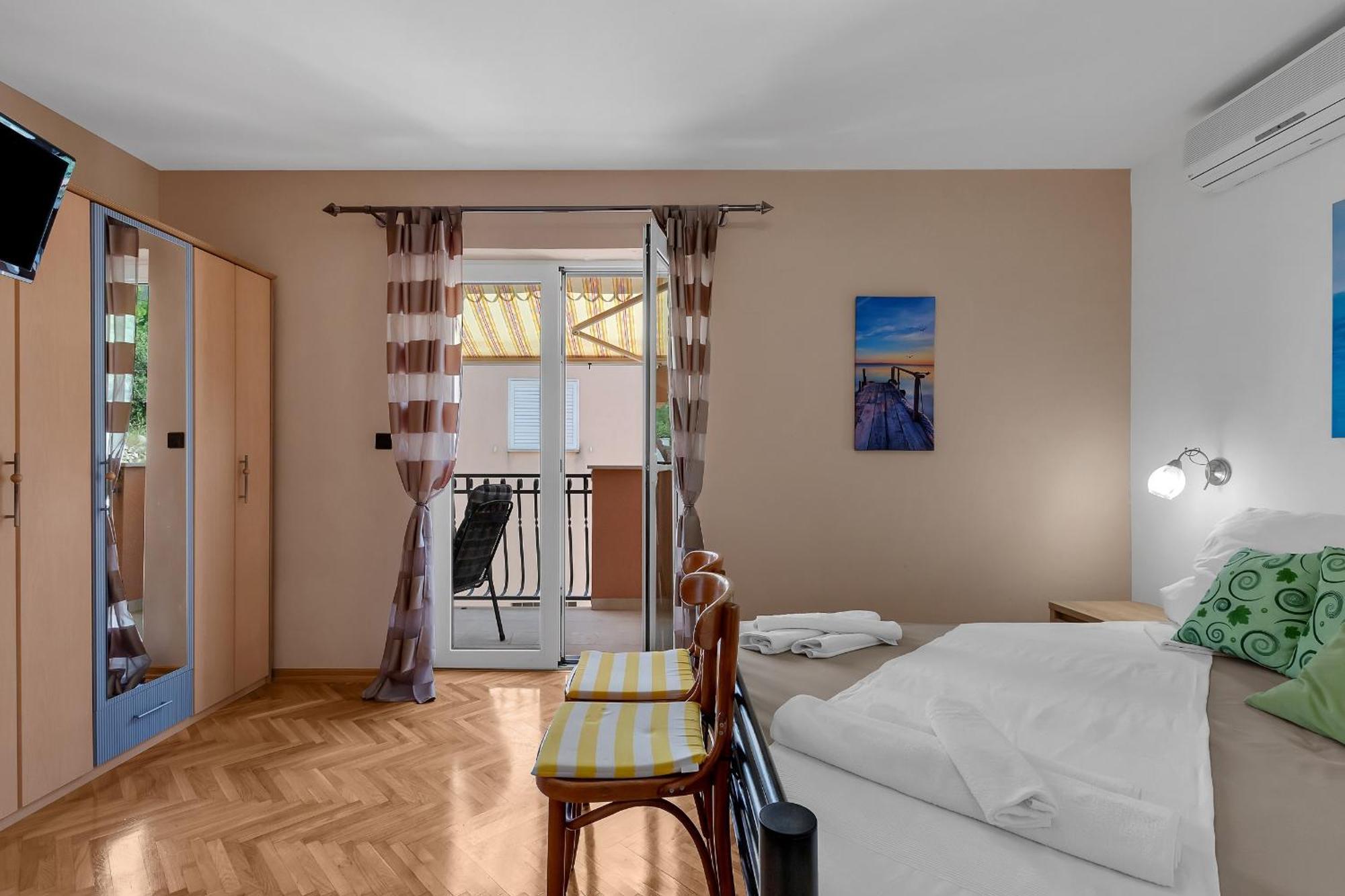 Apartments And Rooms With Parking Space Duce, Omis - 10303 Pokoj fotografie