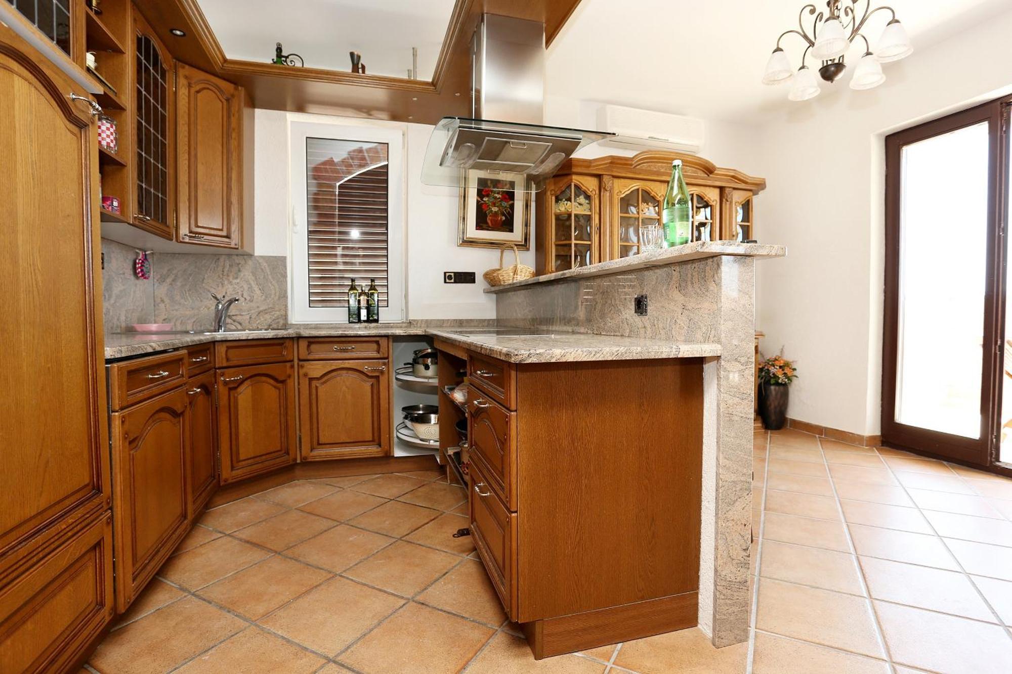Apartments And Rooms With Parking Space Duce, Omis - 10303 Pokoj fotografie